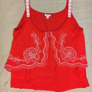 Eyeshadow red tank top